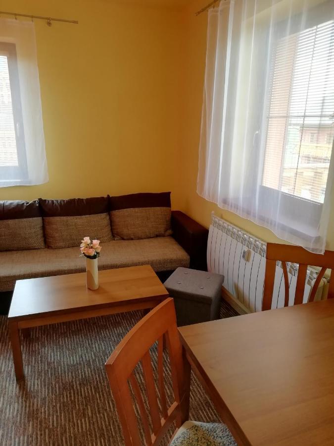 Apartman Fiona Vel'ka Lomnica Extérieur photo