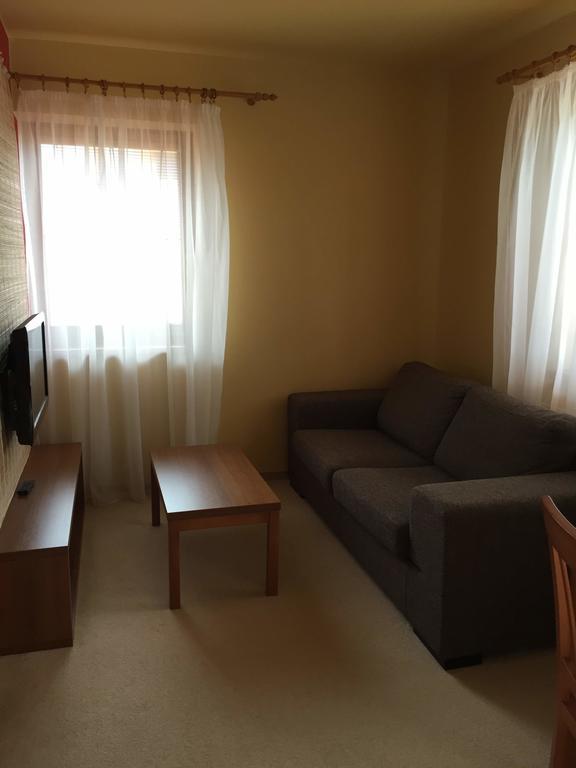 Apartman Fiona Vel'ka Lomnica Extérieur photo